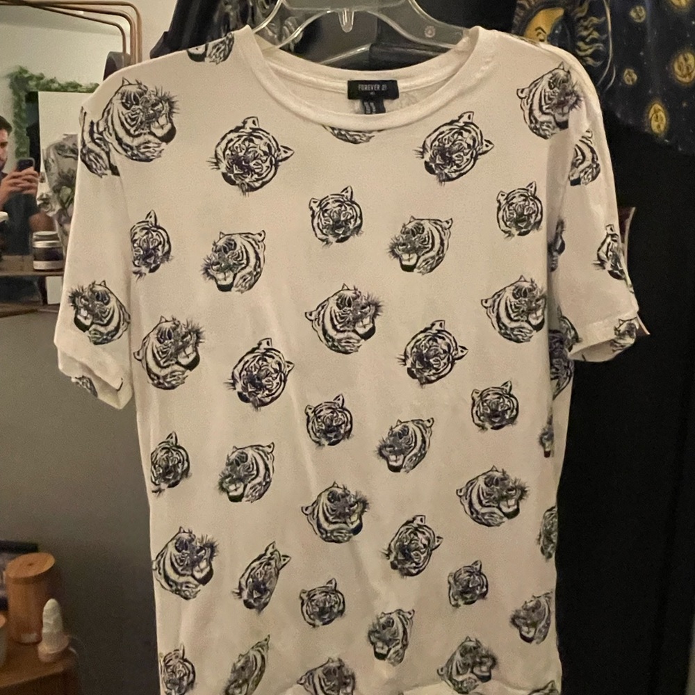 Forever 21 Men’s Tiger Shirt
